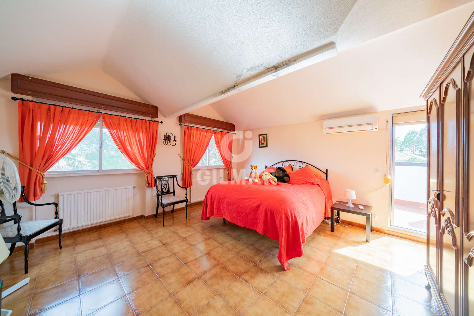 Property slider Gilmar
