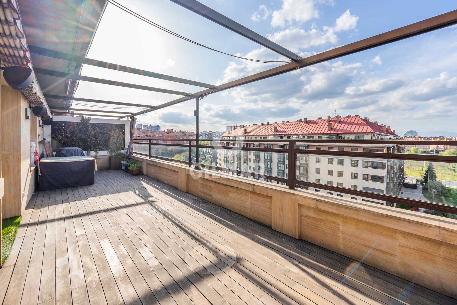 Property slider Gilmar