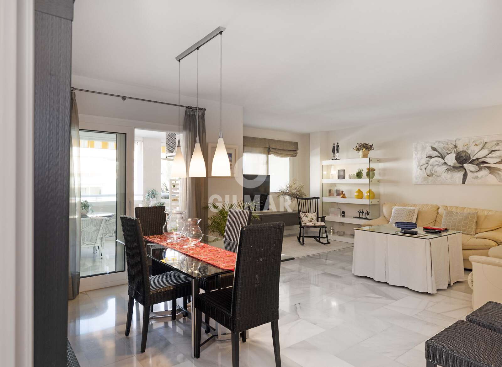 Property slider Gilmar