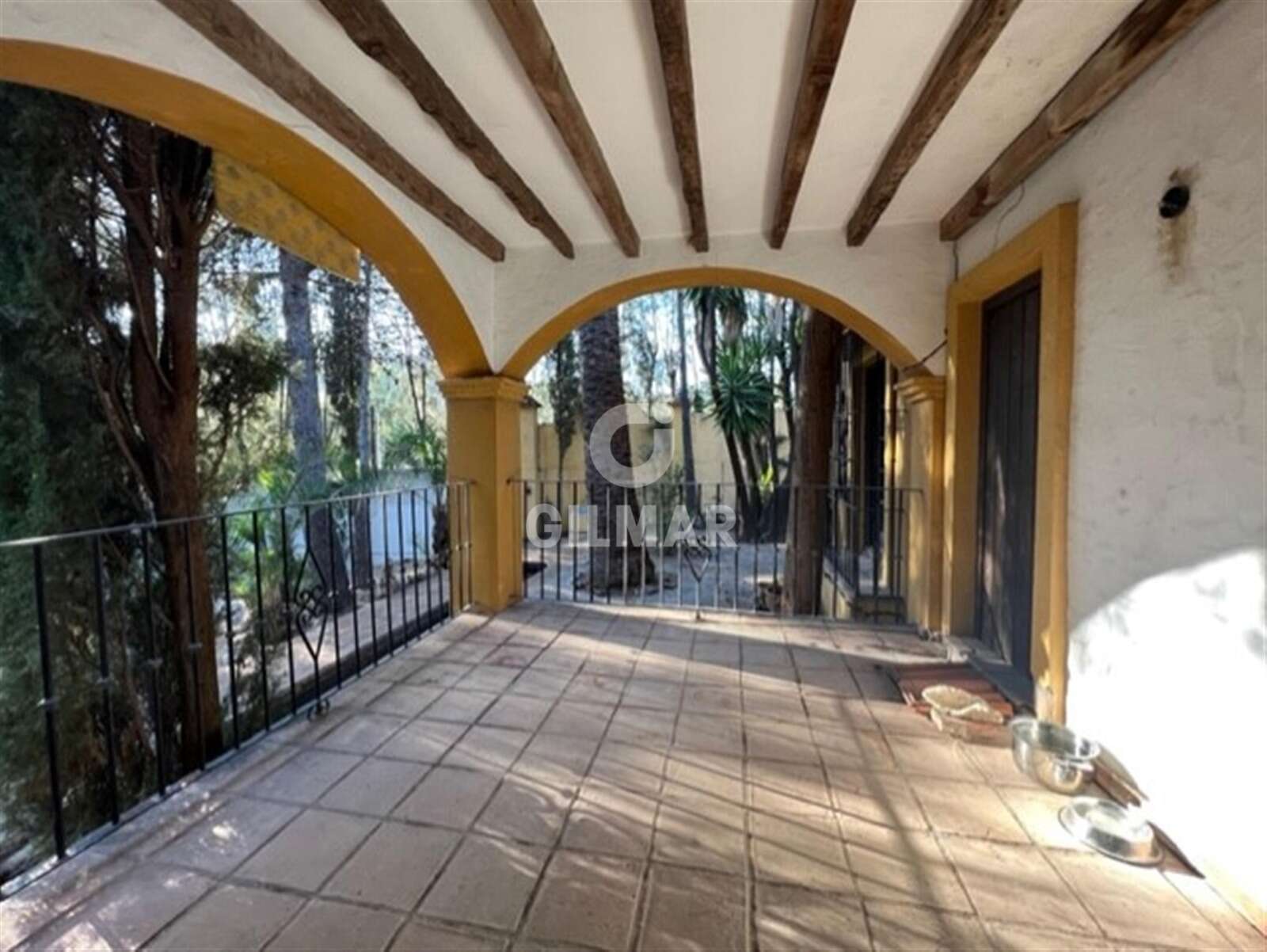Property slider Gilmar