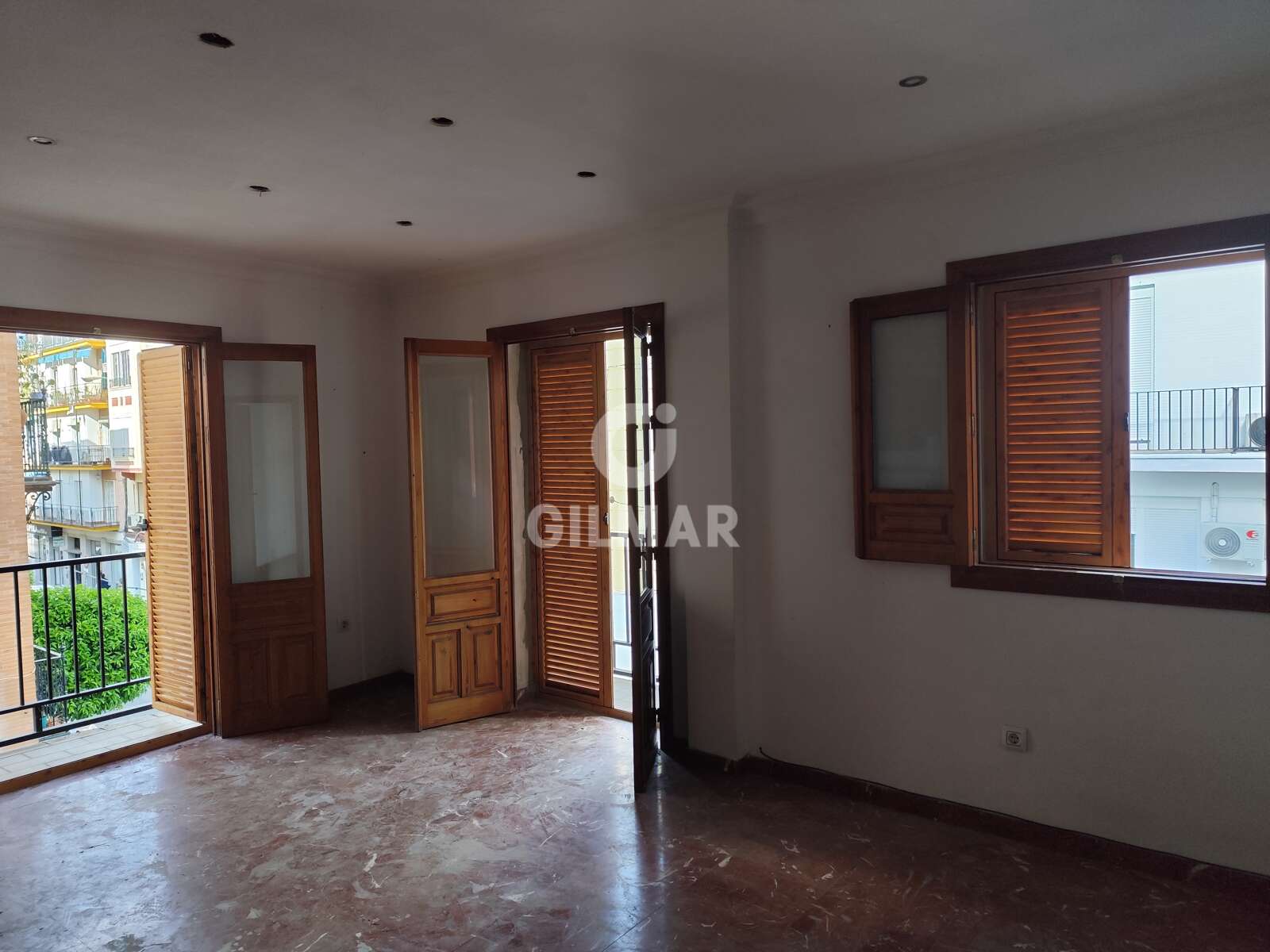 Property slider Gilmar