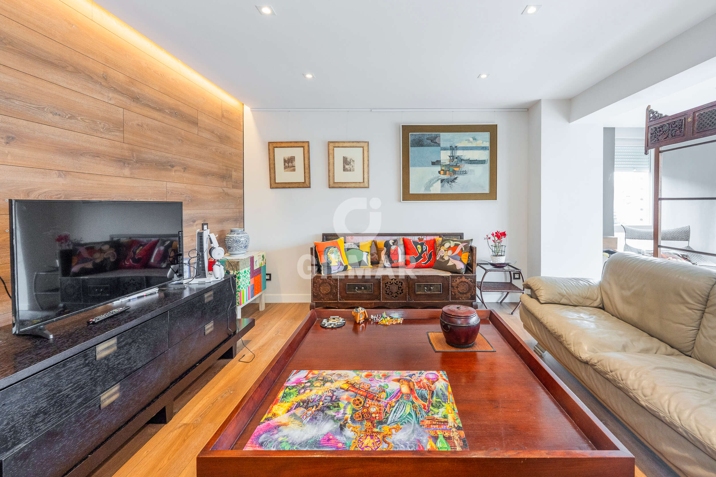 properties images