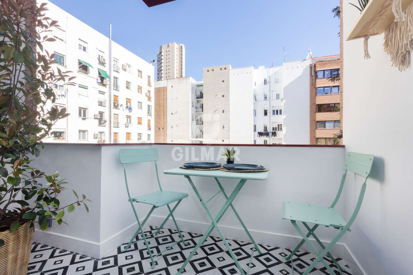 Property slider Gilmar