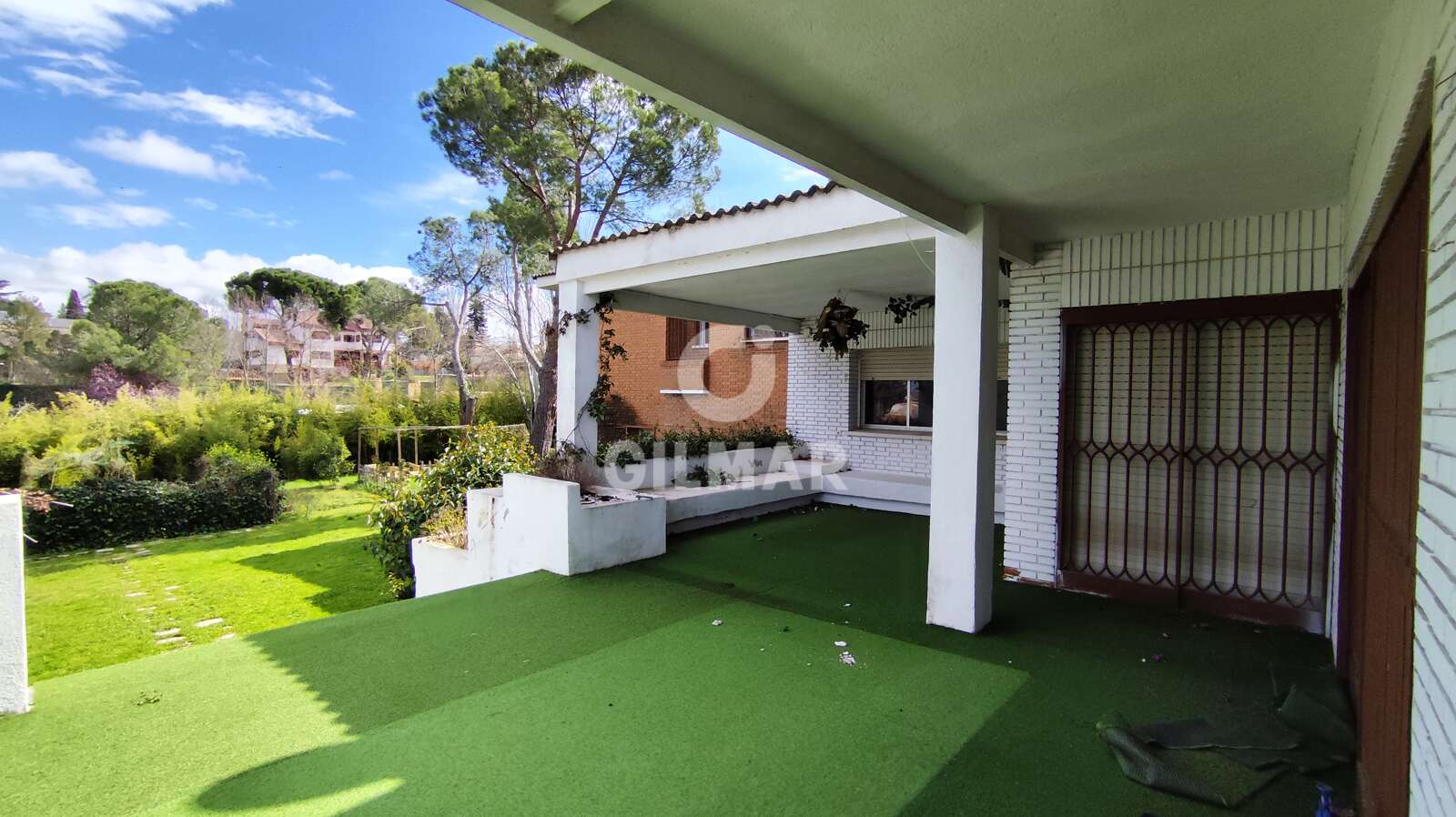 Property slider Gilmar