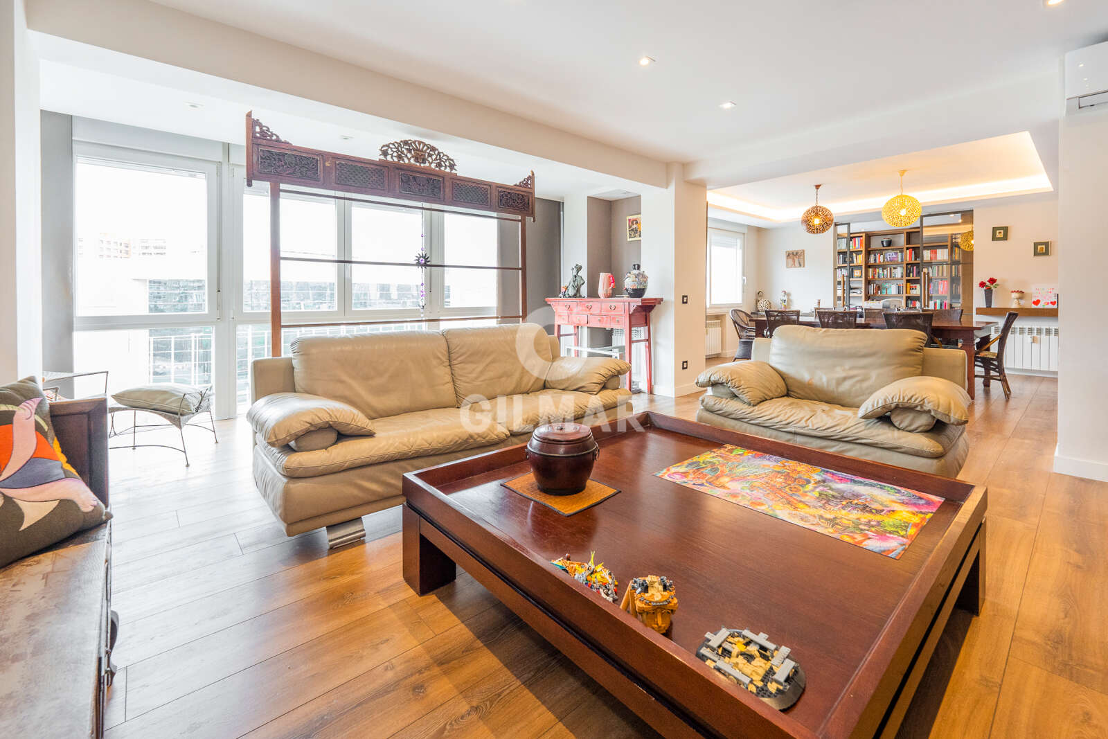Property slider Gilmar