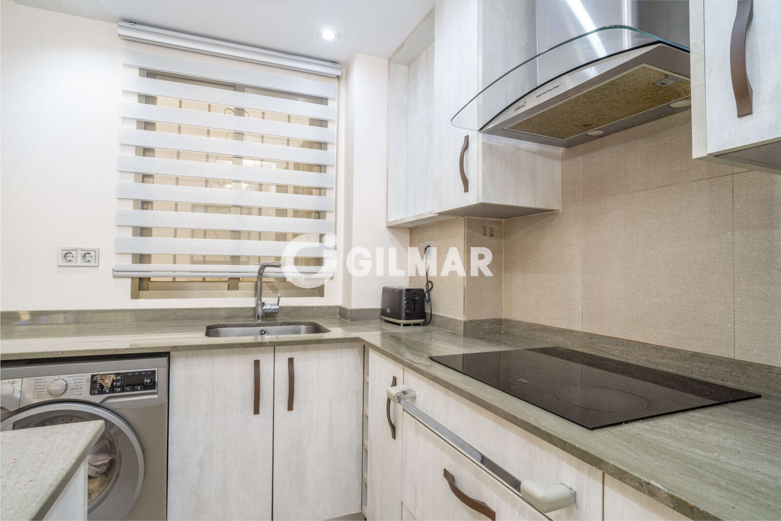 Property slider Gilmar