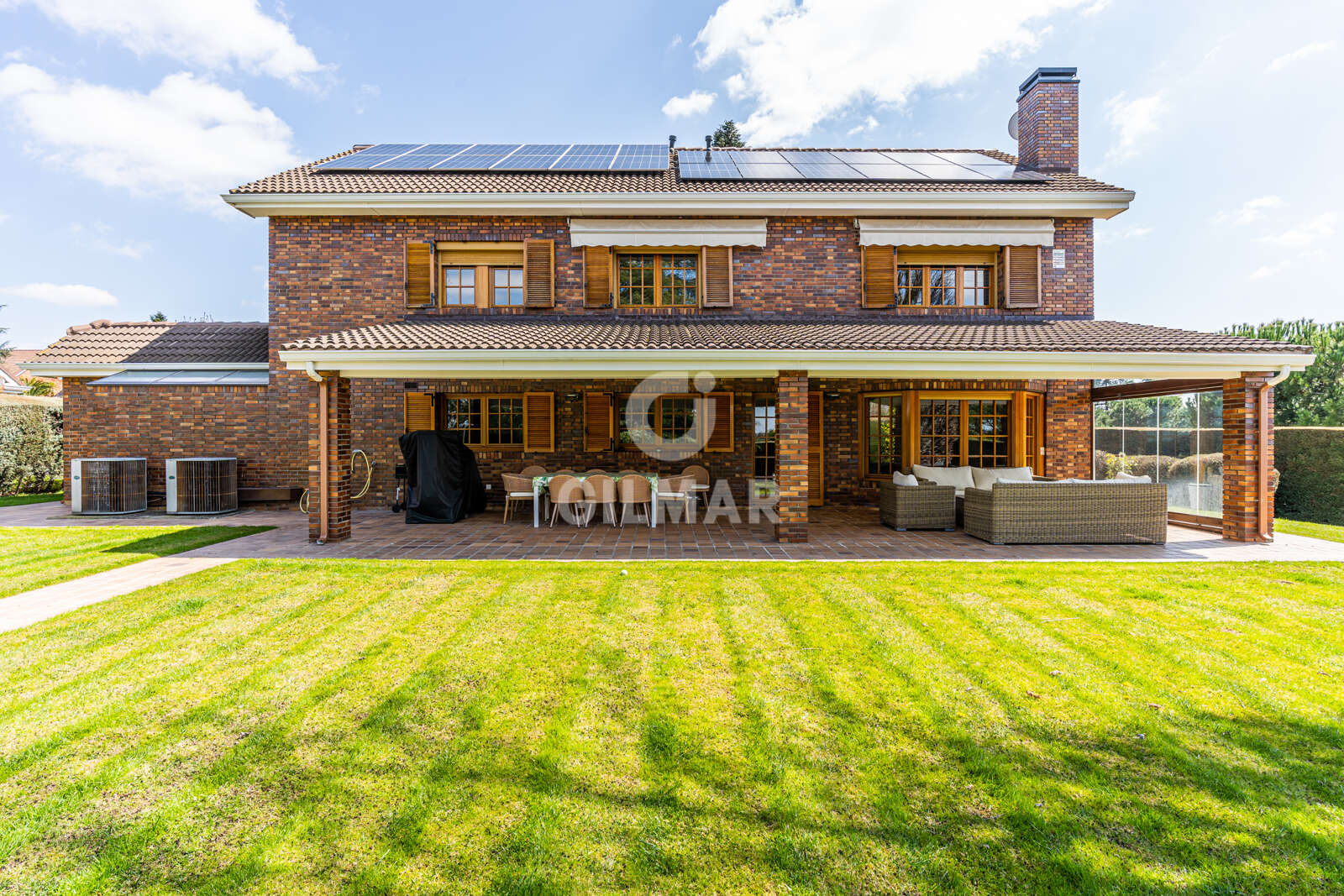 Property slider Gilmar