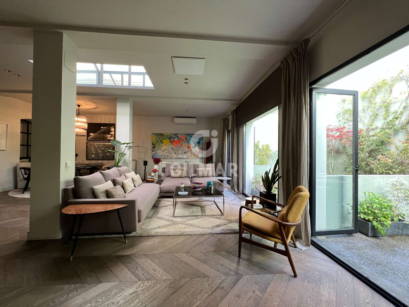 Property slider Gilmar