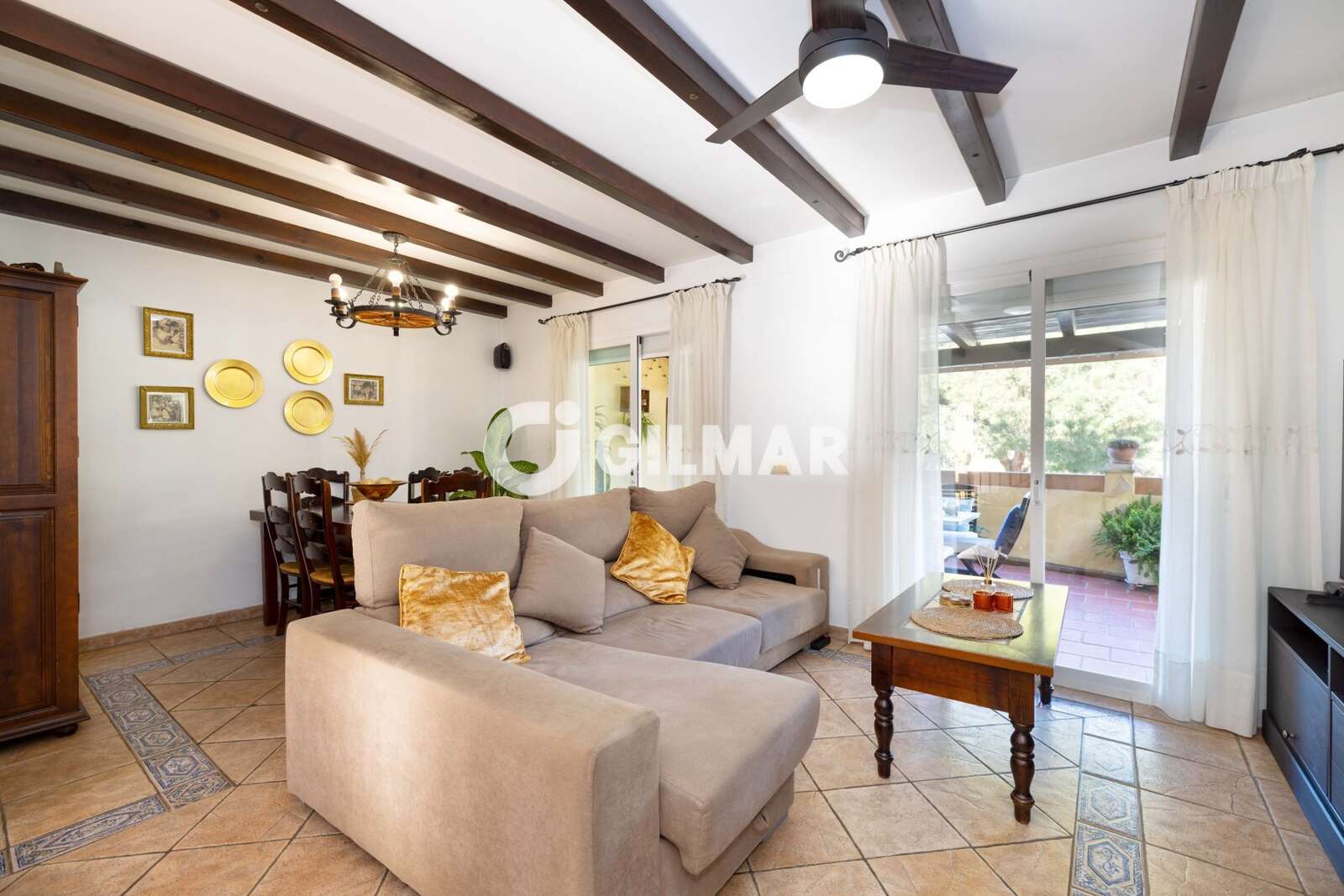 Property slider Gilmar