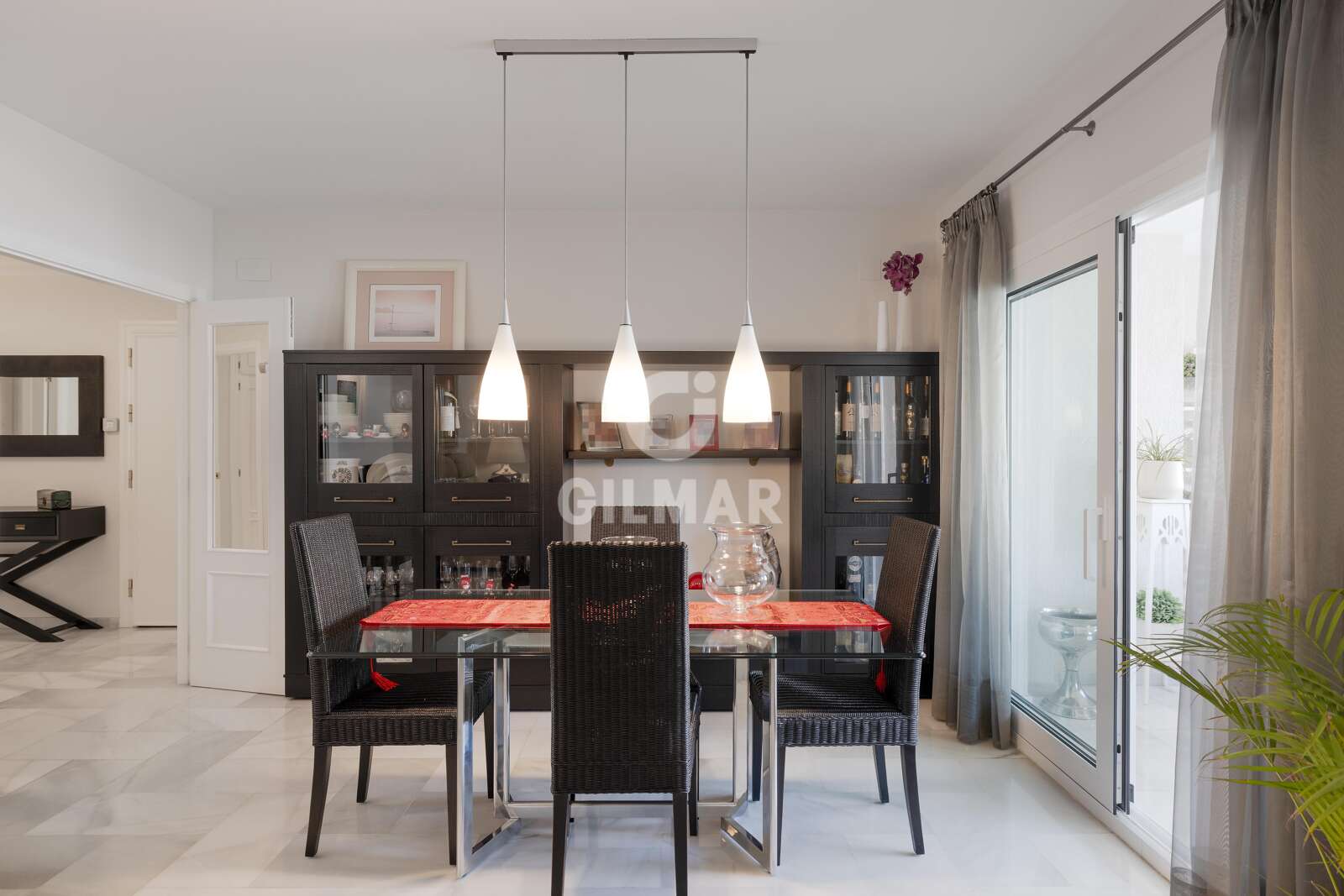 Property slider Gilmar