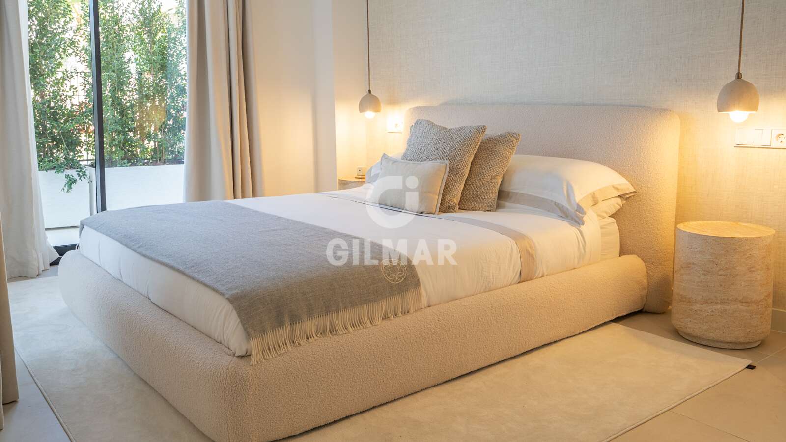 Property slider Gilmar