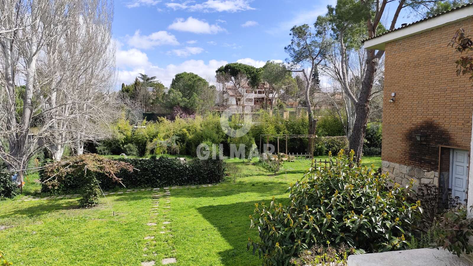 Property slider Gilmar
