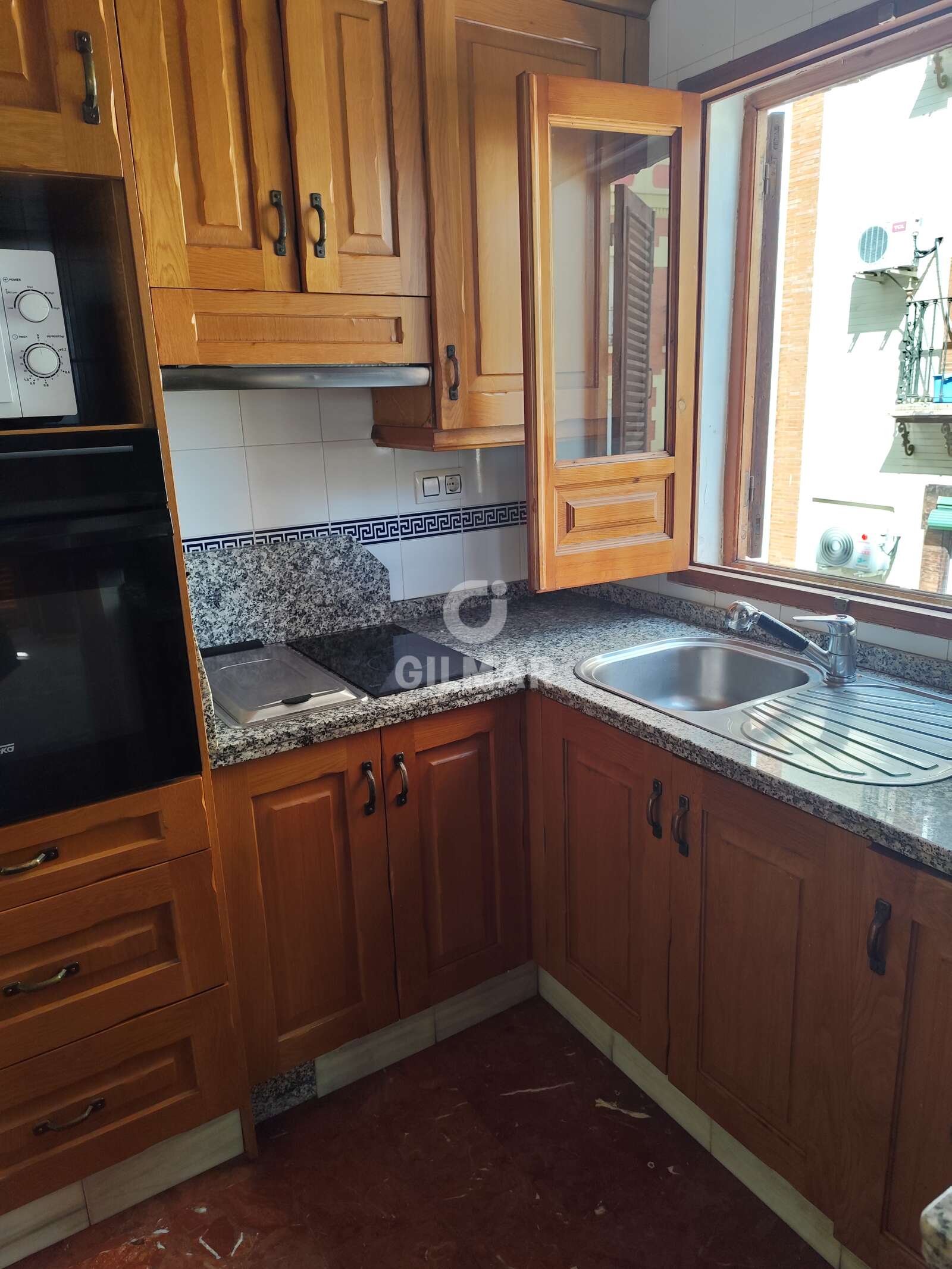 Property slider Gilmar