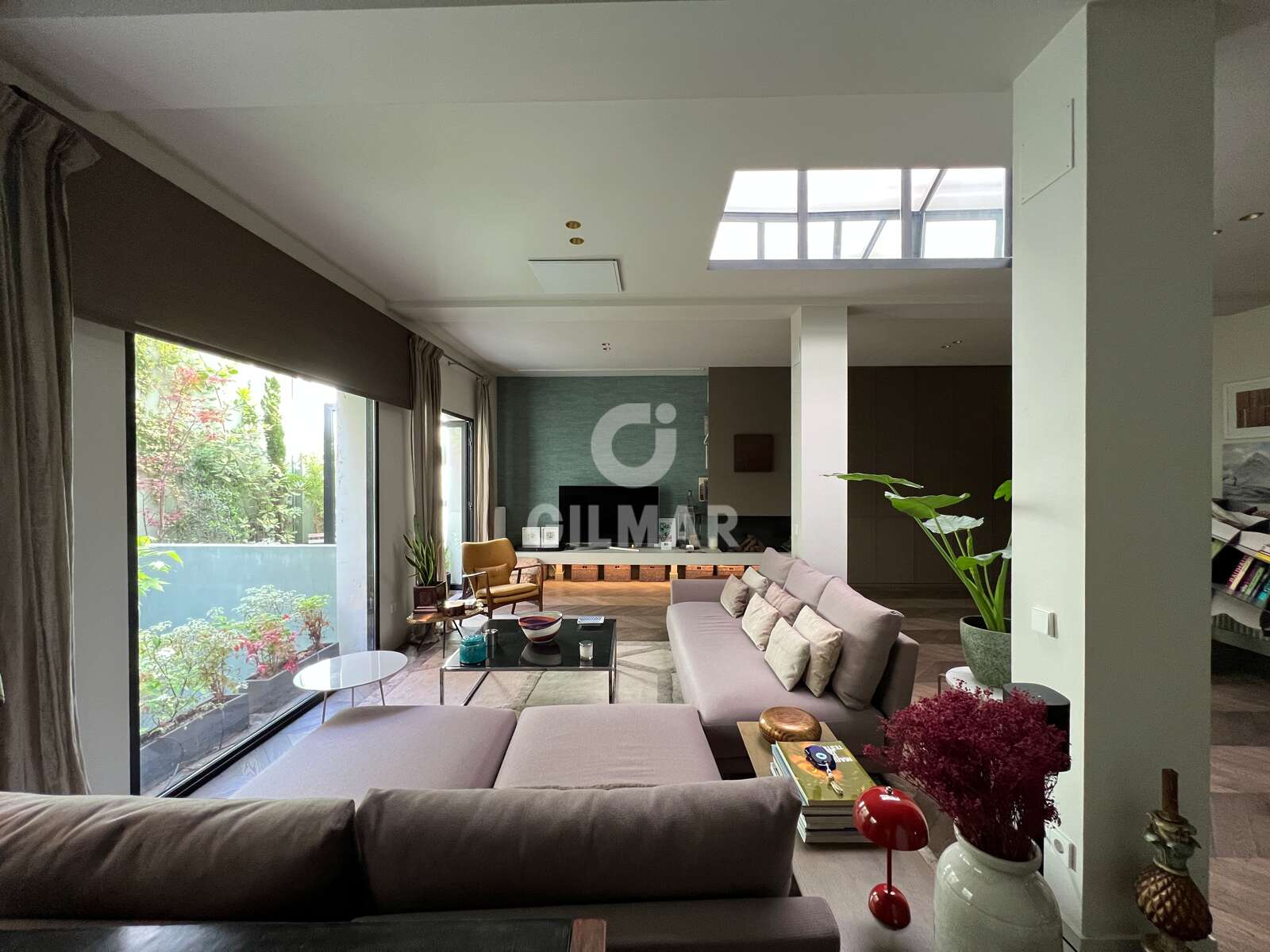 Property slider Gilmar