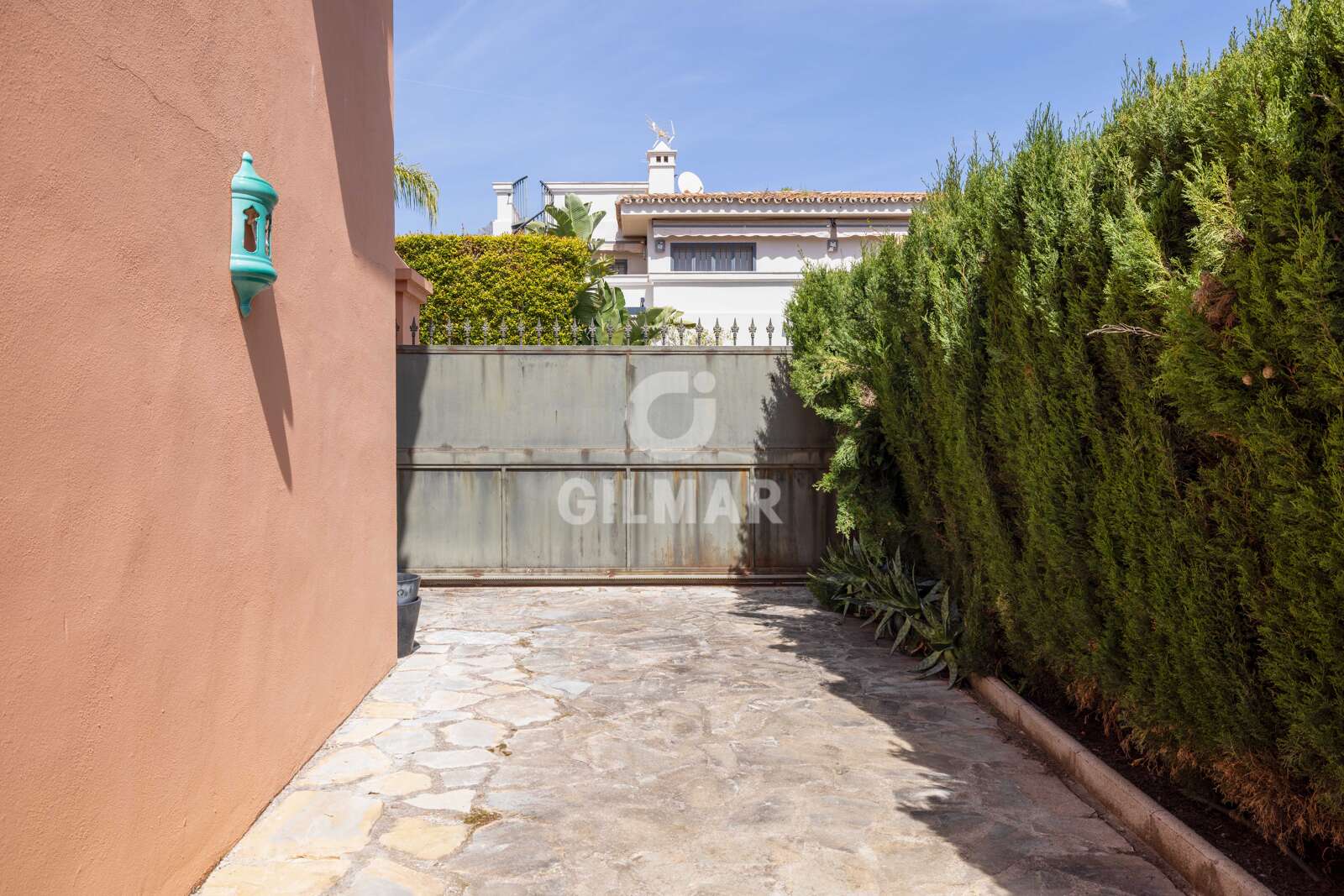 Property slider Gilmar