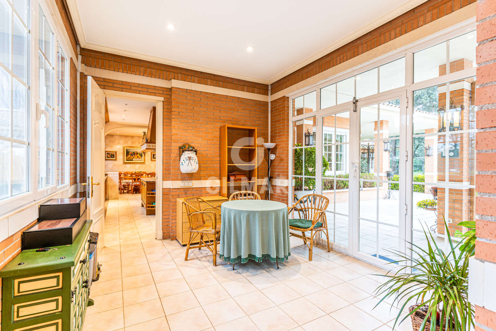 Property slider Gilmar