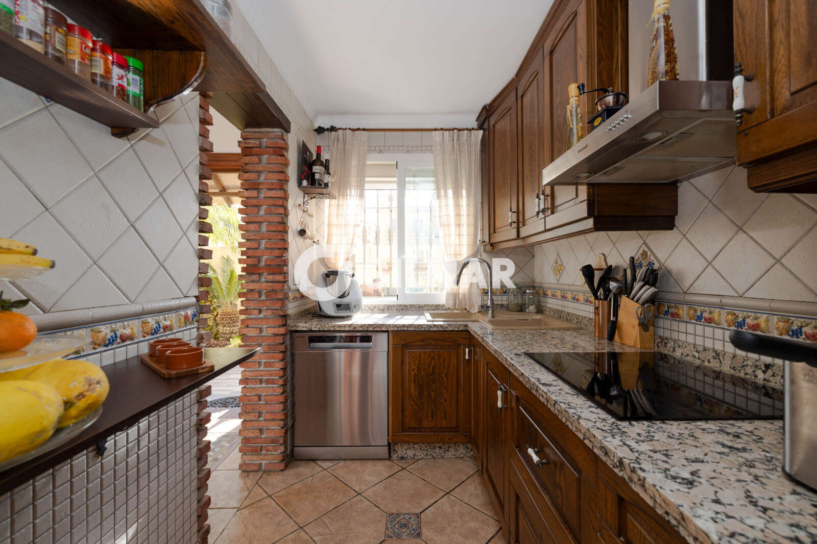 Property slider Gilmar