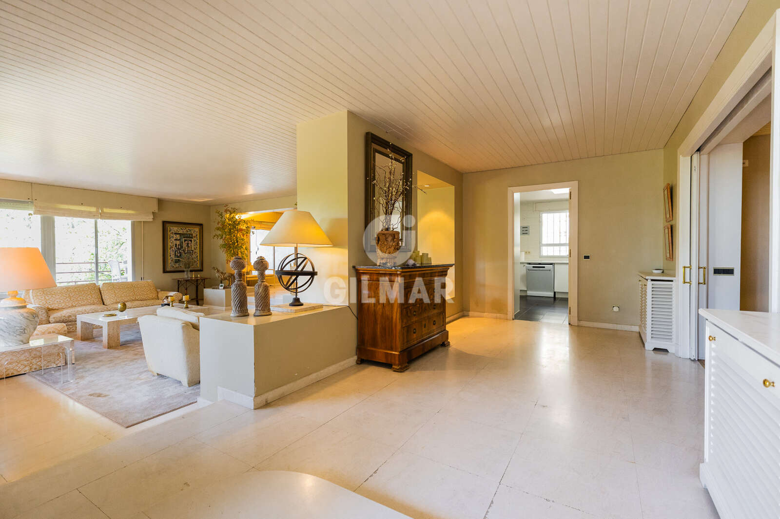 Property slider Gilmar