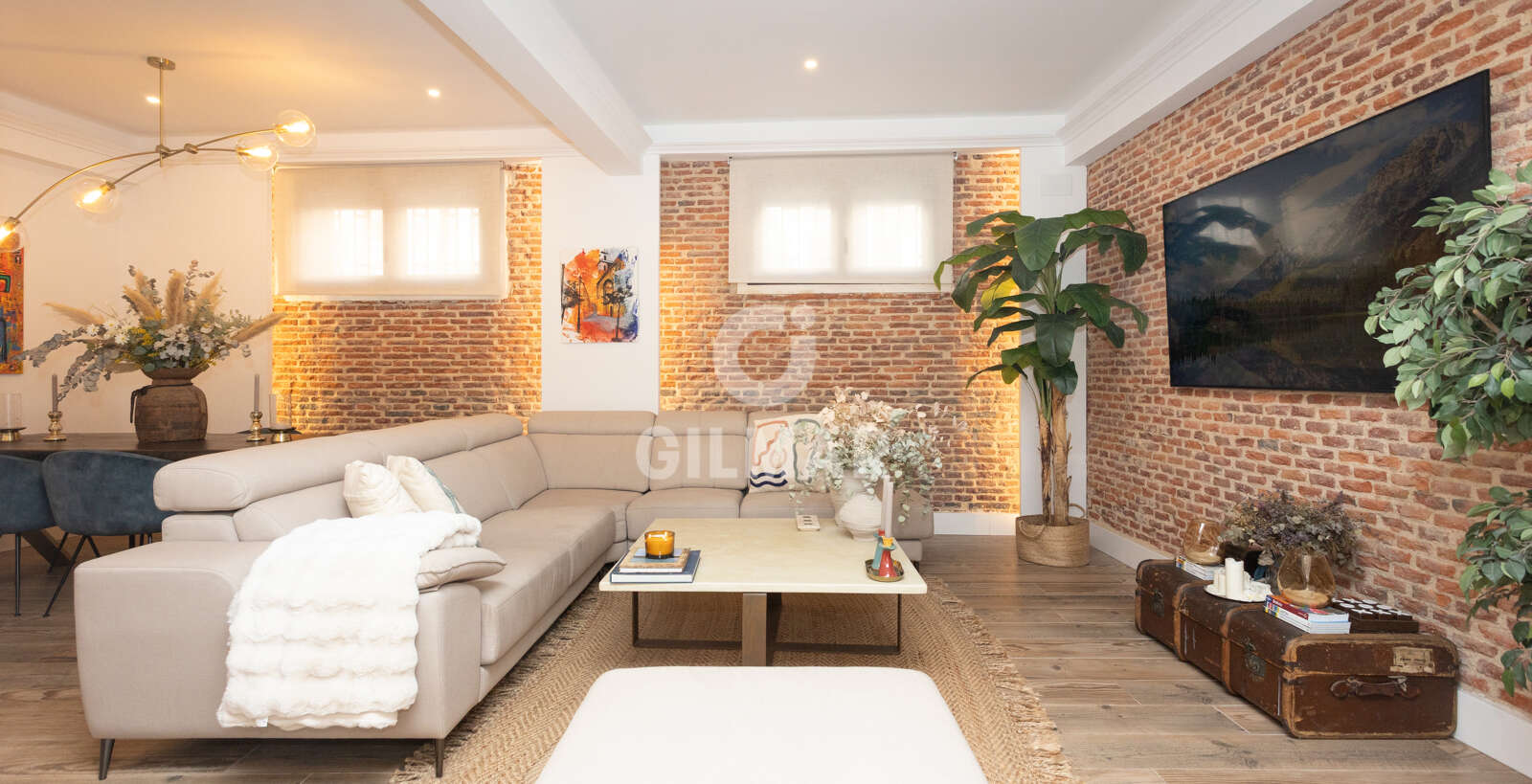 Property slider Gilmar