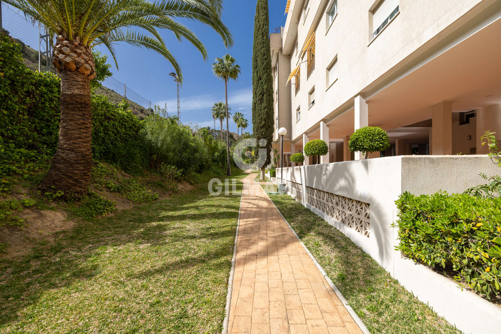 Property slider Gilmar