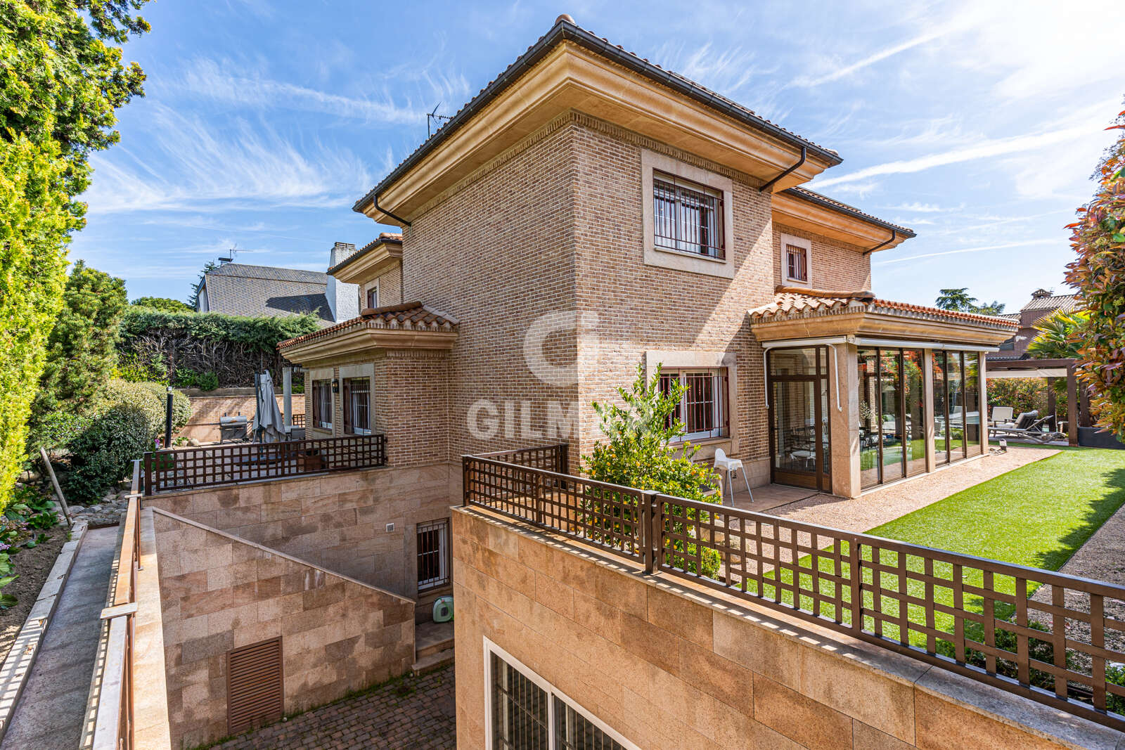 Property slider Gilmar