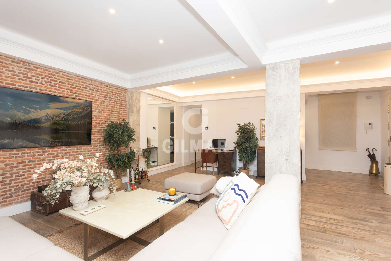Property slider Gilmar