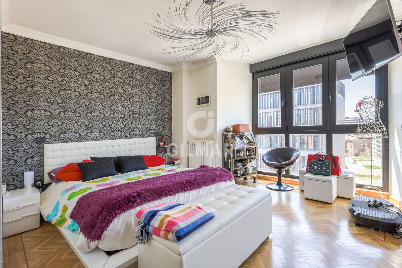 Property slider Gilmar
