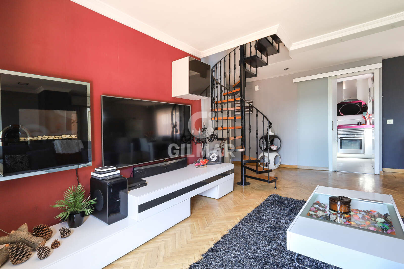 Property slider Gilmar