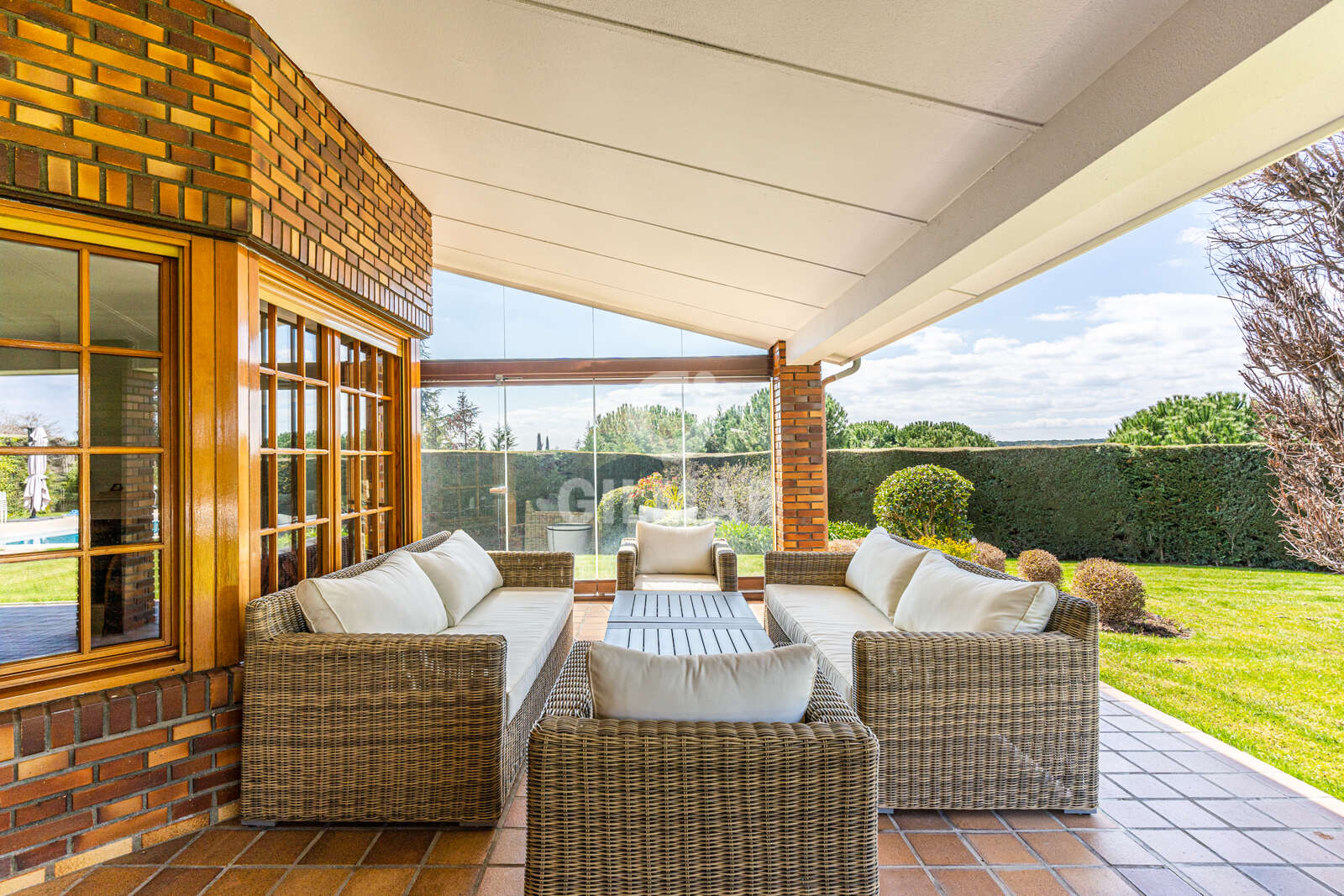 Property slider Gilmar