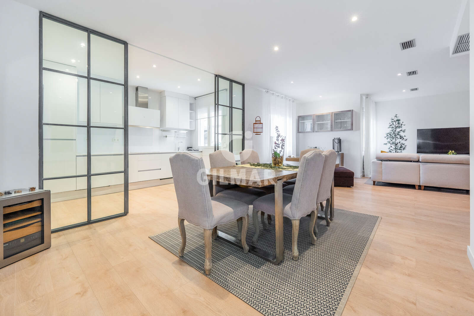 Property slider Gilmar