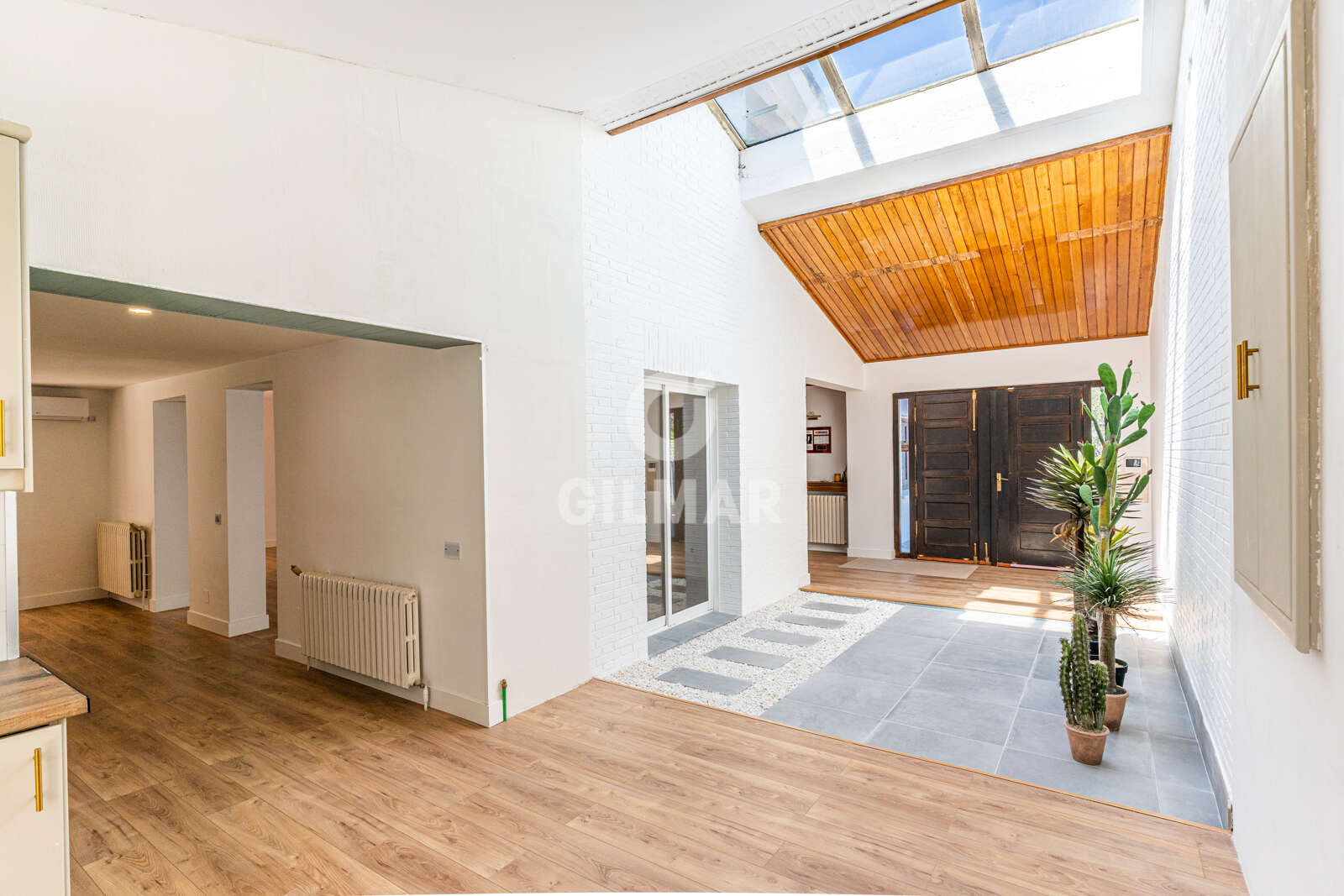 Property slider Gilmar
