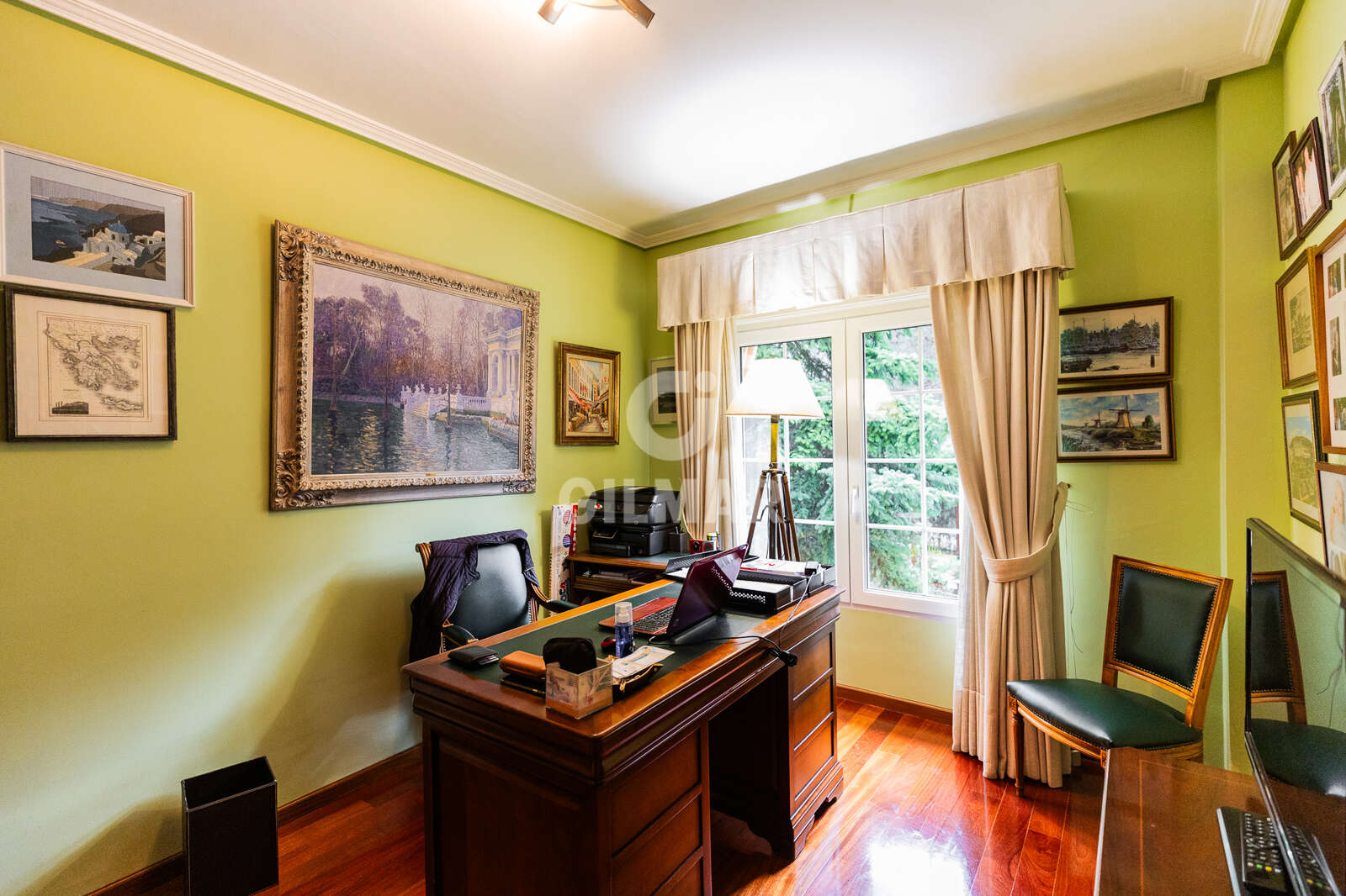 Property slider Gilmar