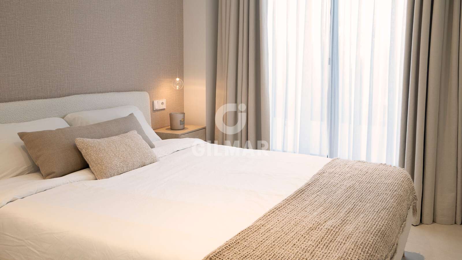 Property slider Gilmar