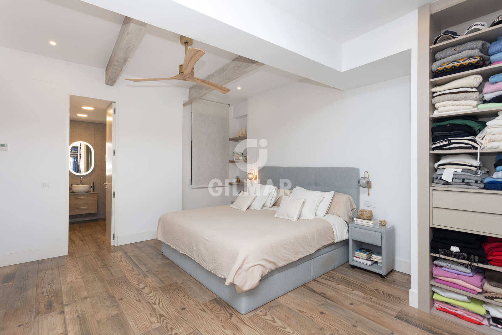 Property slider Gilmar