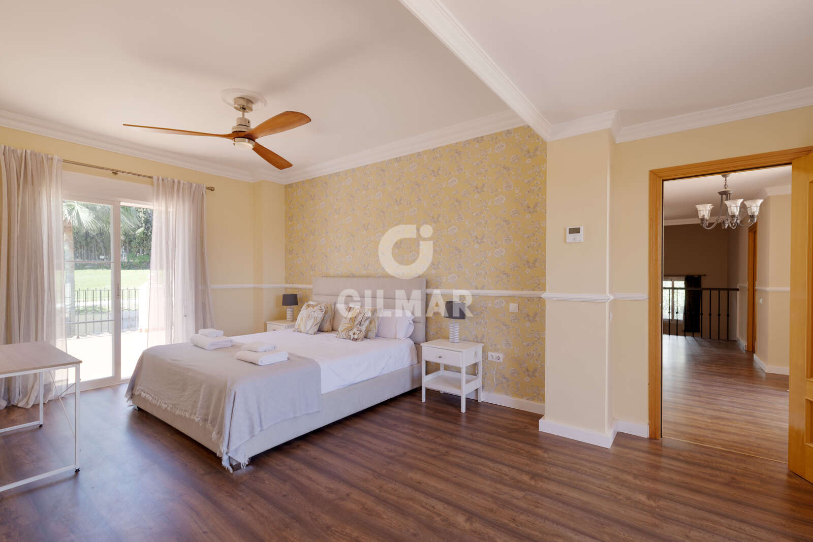 Property slider Gilmar