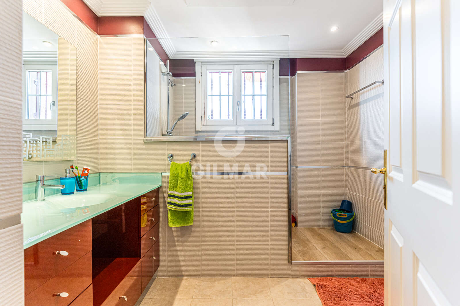 Property slider Gilmar