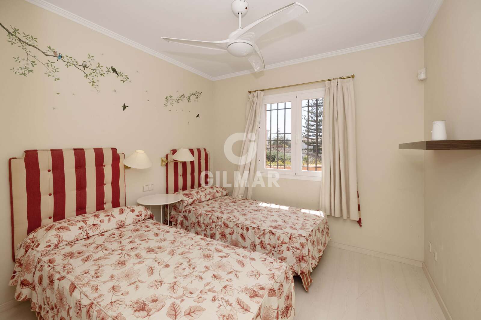 Property slider Gilmar