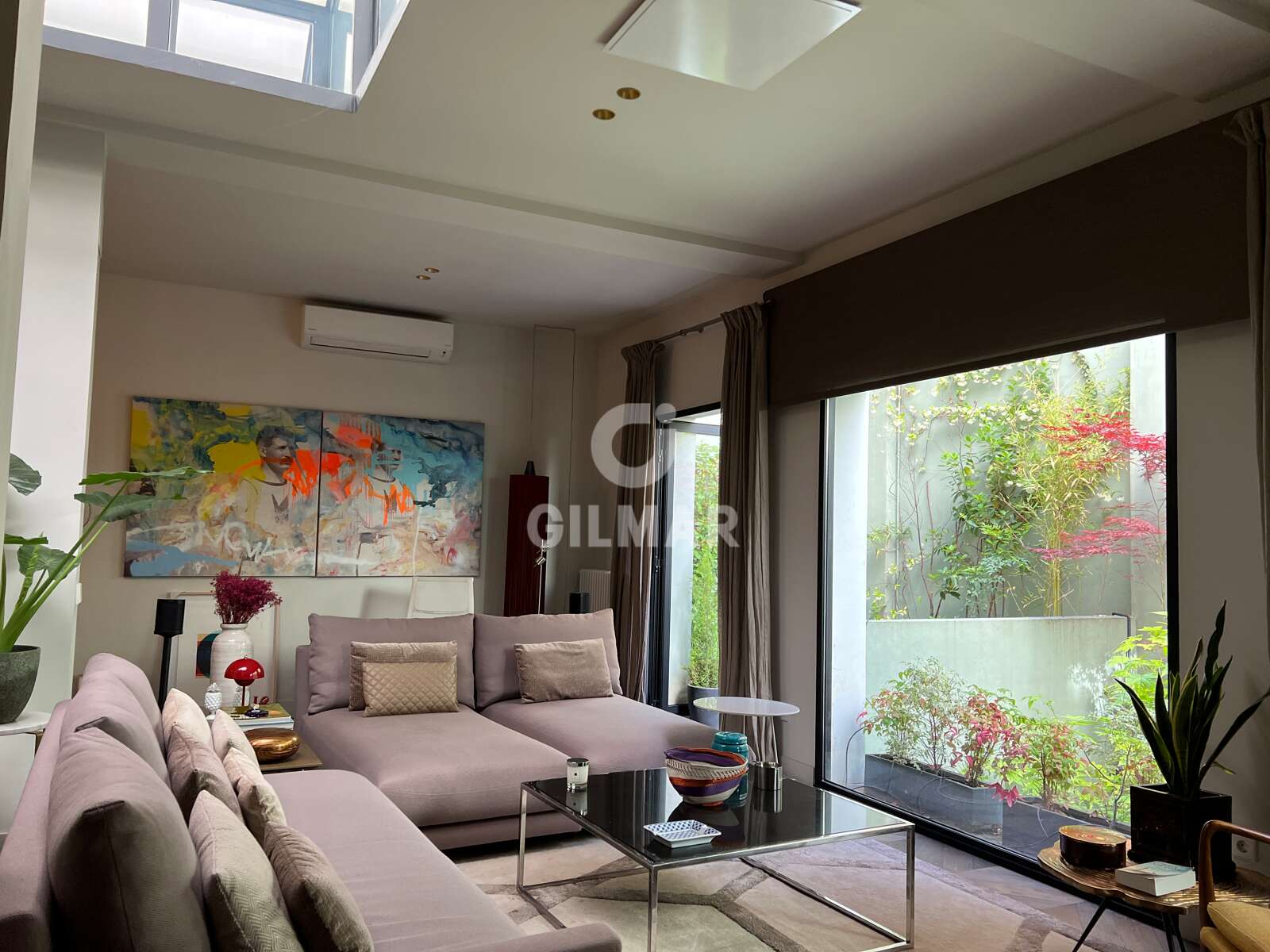 Property slider Gilmar