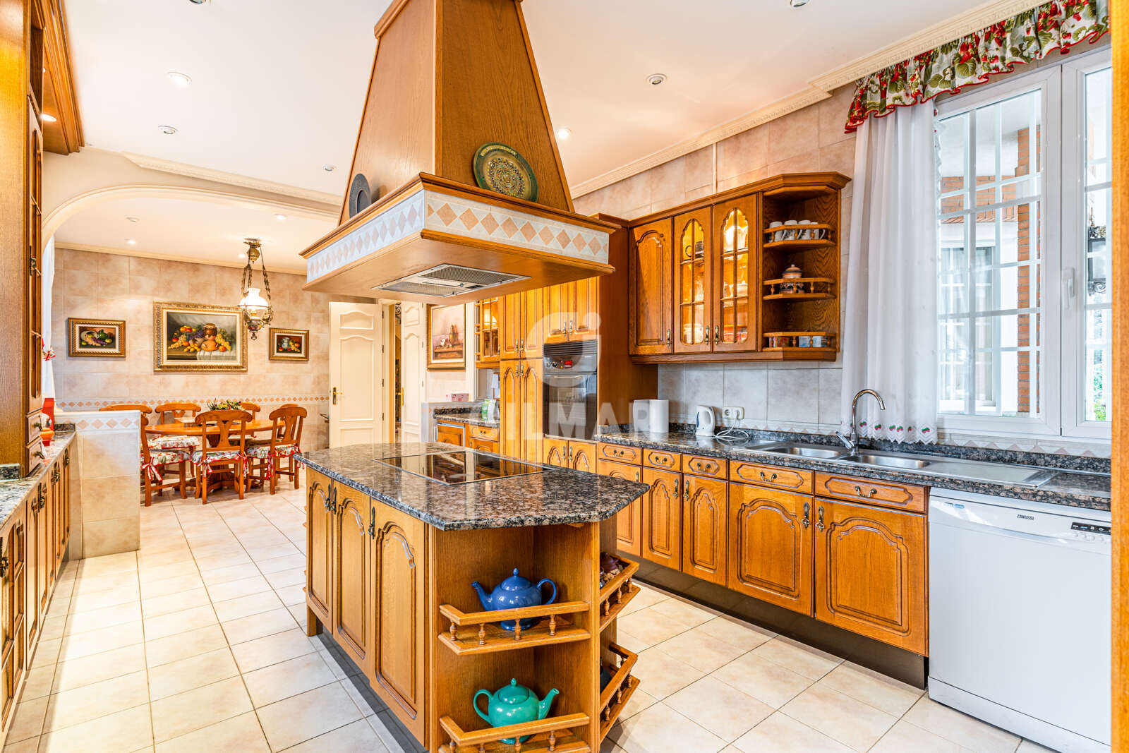 Property slider Gilmar