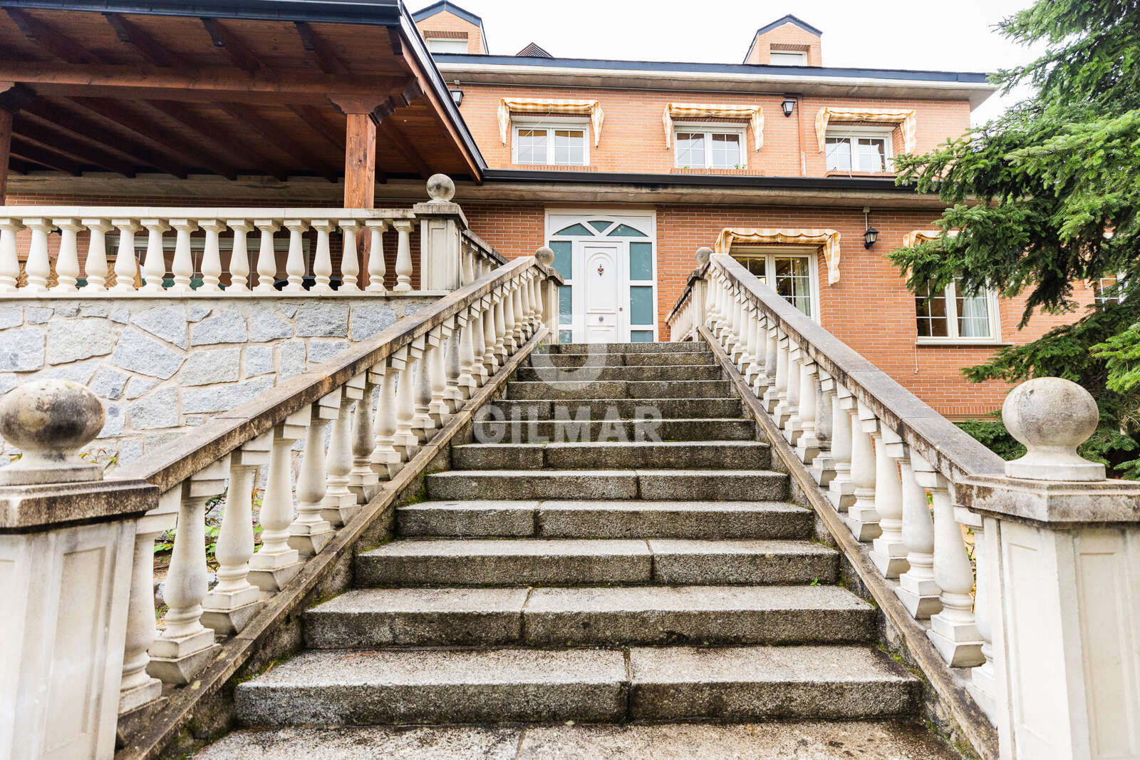 Property slider Gilmar