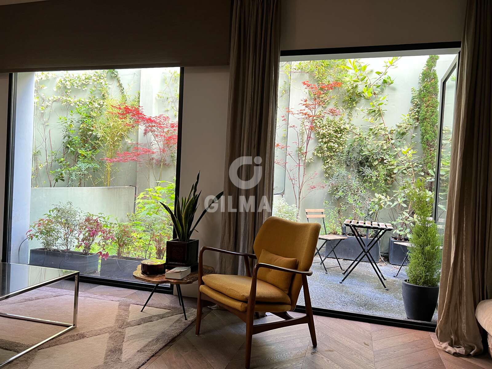 Property slider Gilmar