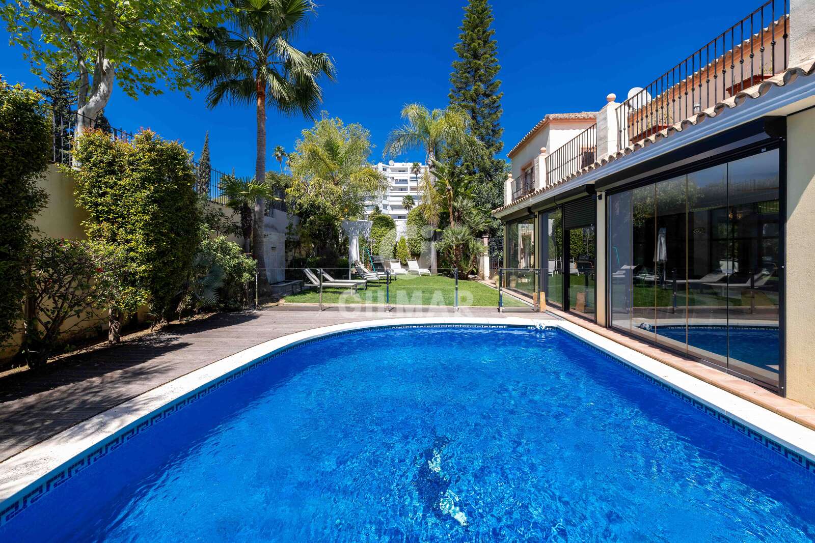 Property slider Gilmar