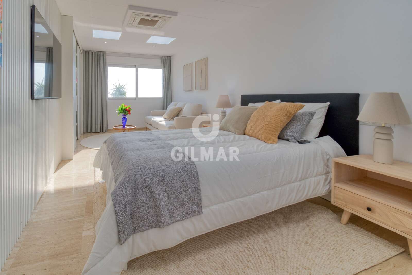 Property slider Gilmar
