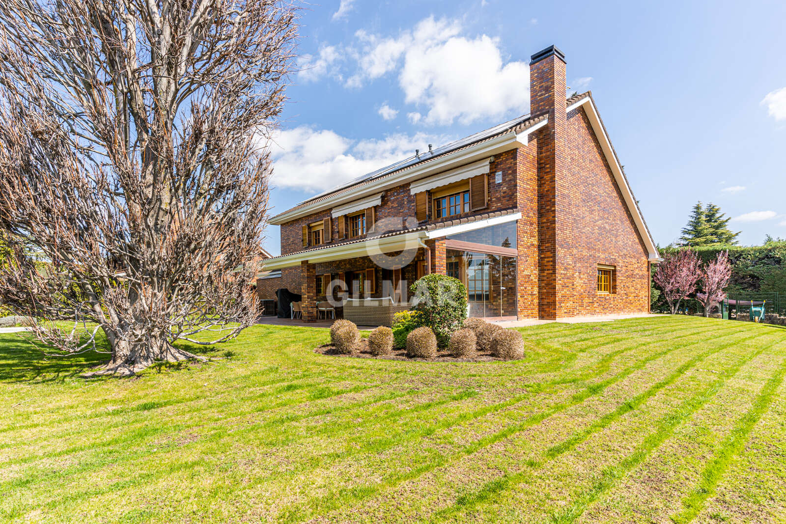 Property slider Gilmar
