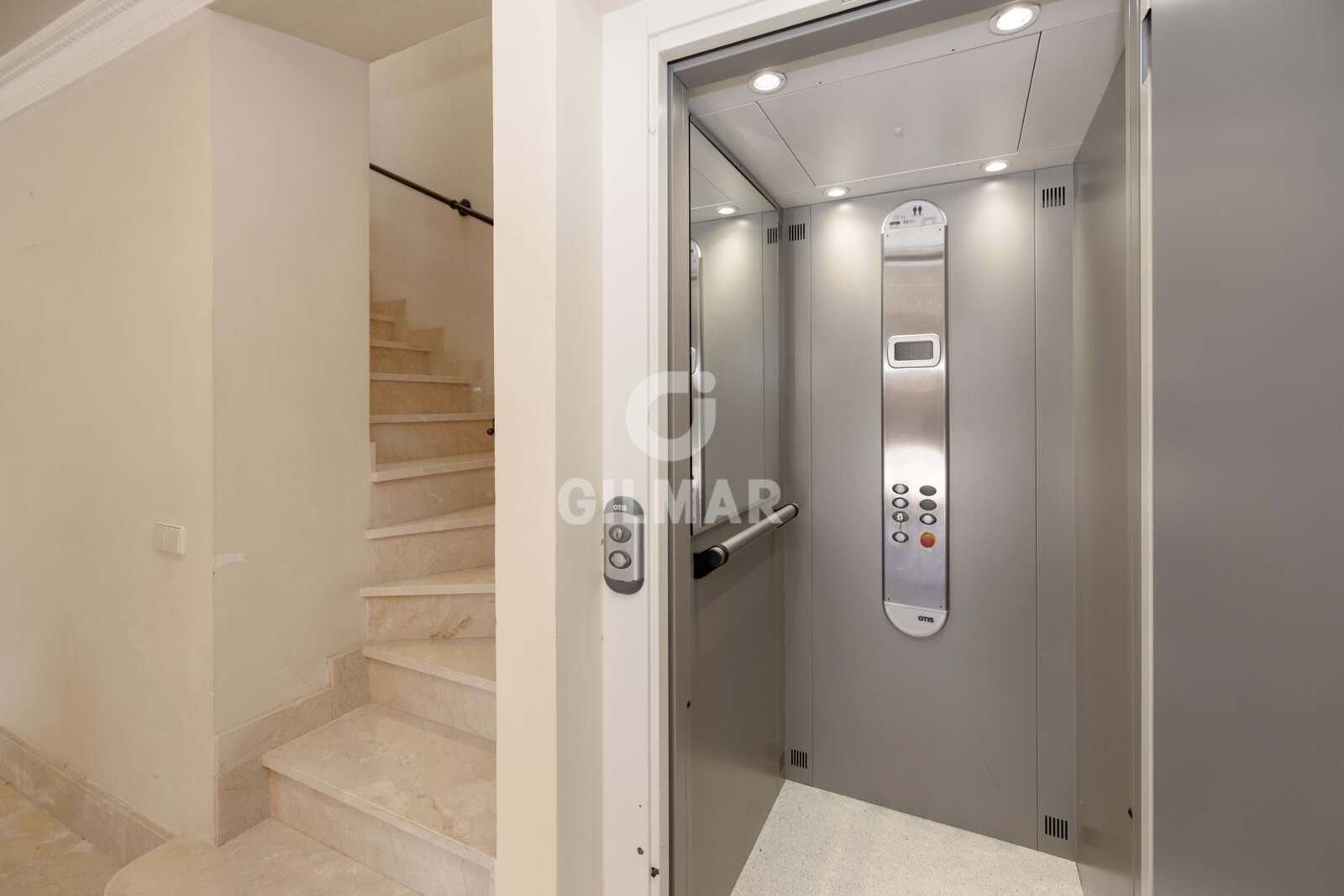 Property slider Gilmar