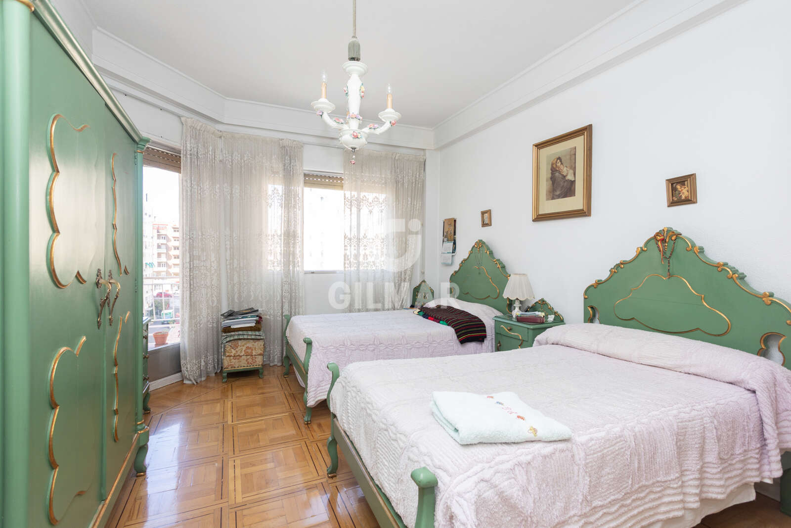 Property slider Gilmar
