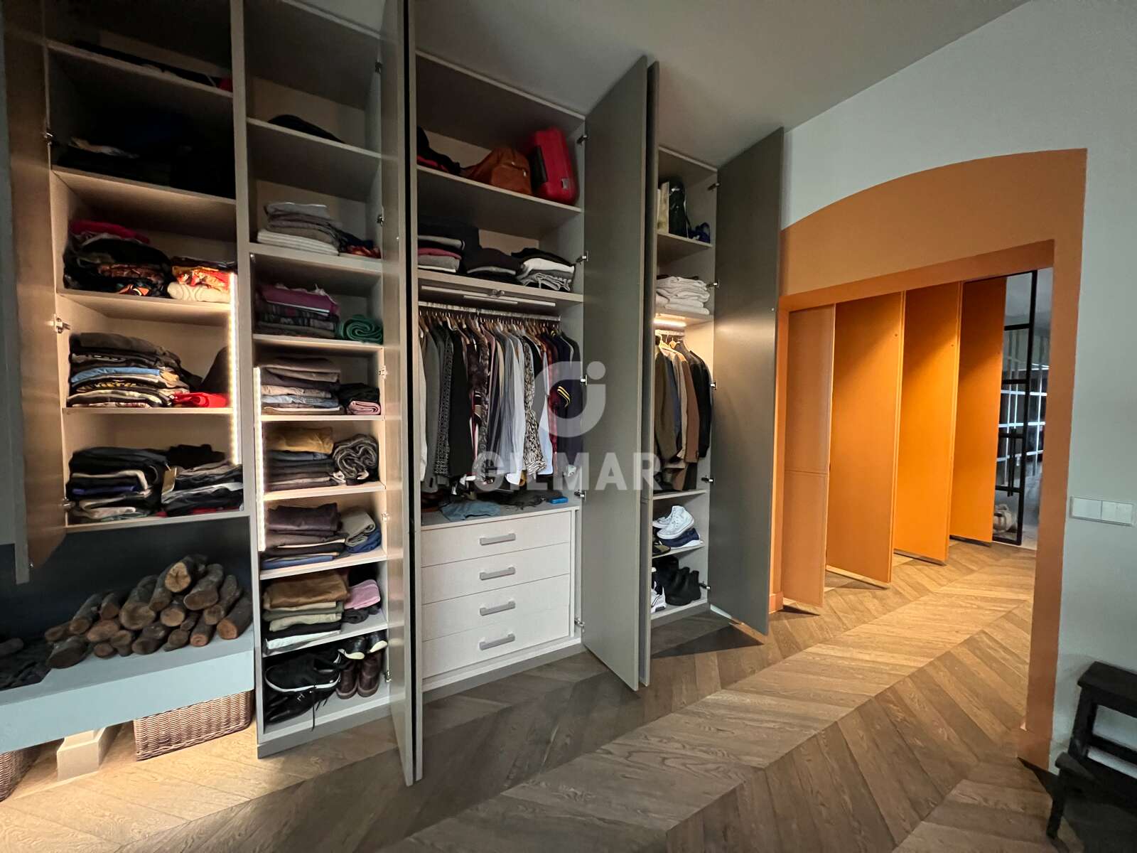 Property slider Gilmar