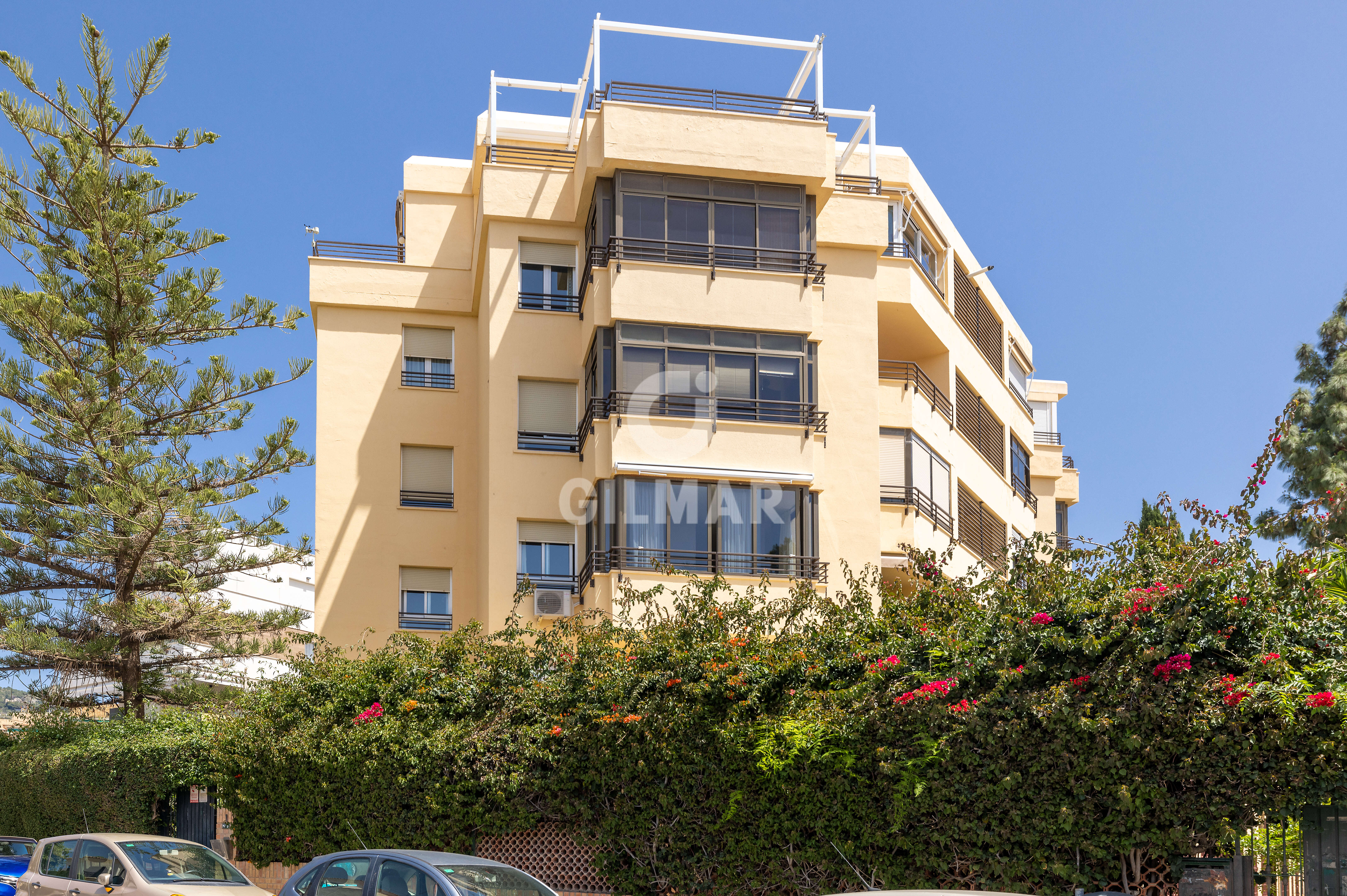 properties images