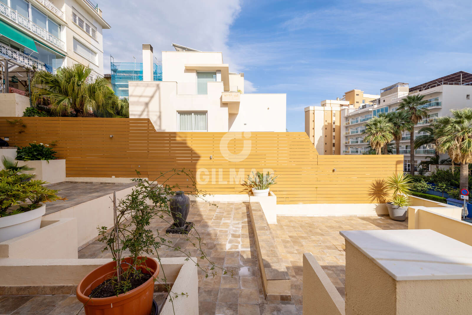 Property slider Gilmar