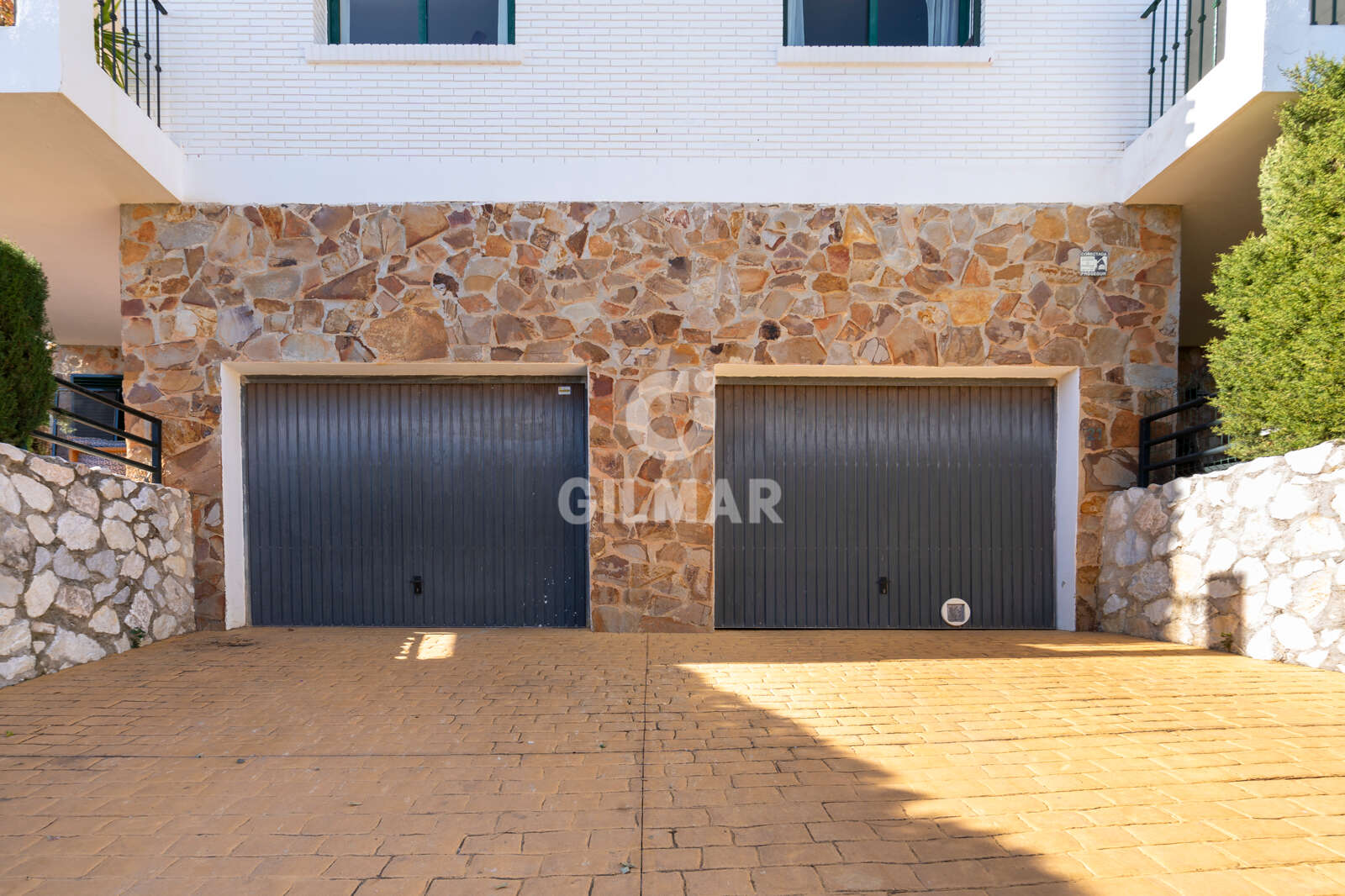 Property slider Gilmar